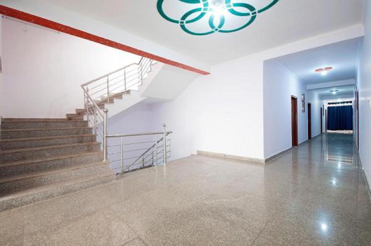 Airport Hotel Green Heights Nueva Delhi Exterior foto
